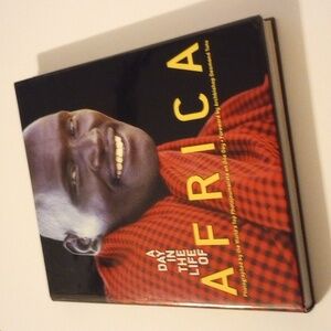 A Day in the Life of Africa - Desmond Tutu - Table Photograph Book